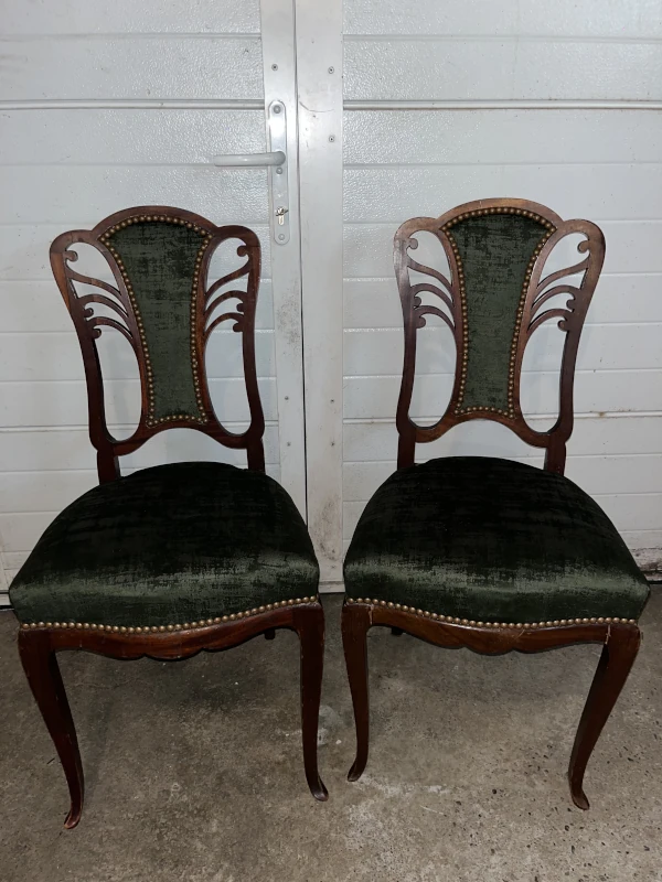 rénovation de chaises de salle à manger ristiques