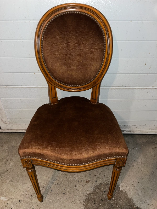 rénovation chaise style louis XVI