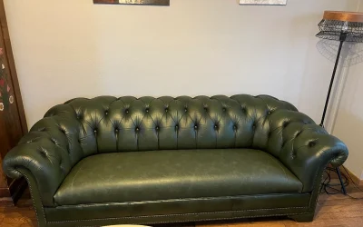 Réfection d’un Canapé Chesterfield en Cuir