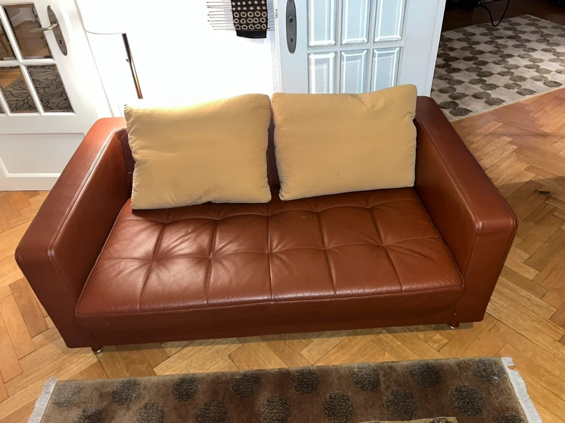 rénovation canapé en cuir bicolore avant