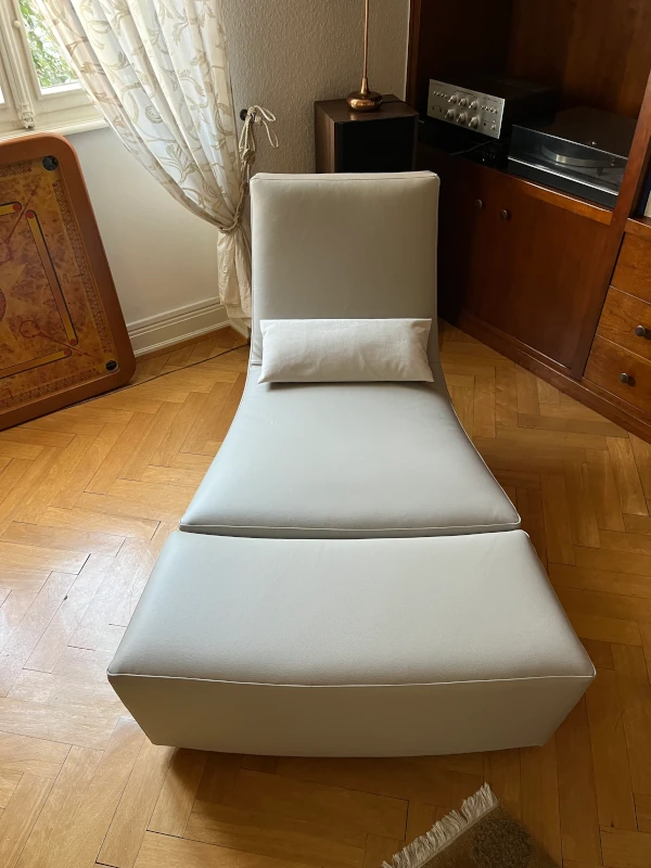 rénovation fauteuil allongé cuir après