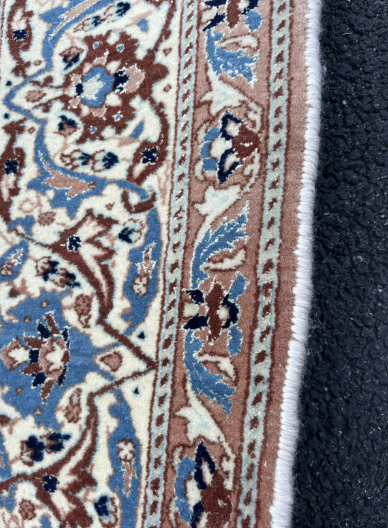 Restauration d’un tapis Goum en soie à Strasbourg